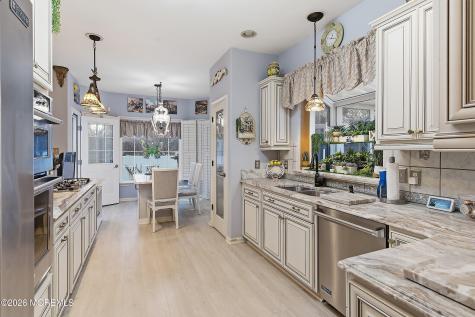 1 Ravenwood Court Bayville NJ 08721