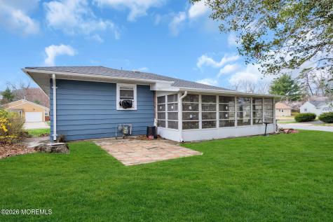 25 Gardenia Way Toms River NJ 08755