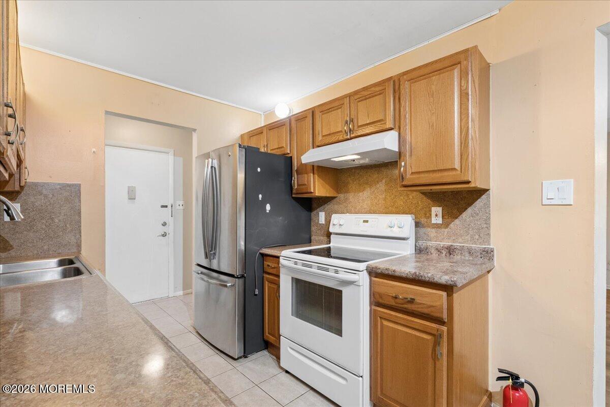 127 Amberly Drive Manalapan NJ 07726