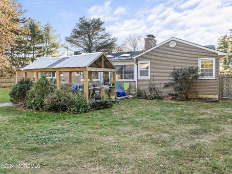 2 Deercrest Drive Holmdel NJ 07733