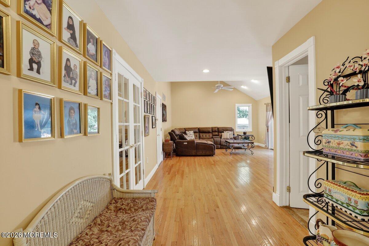 6 Kimberly Court Manalapan NJ 07726