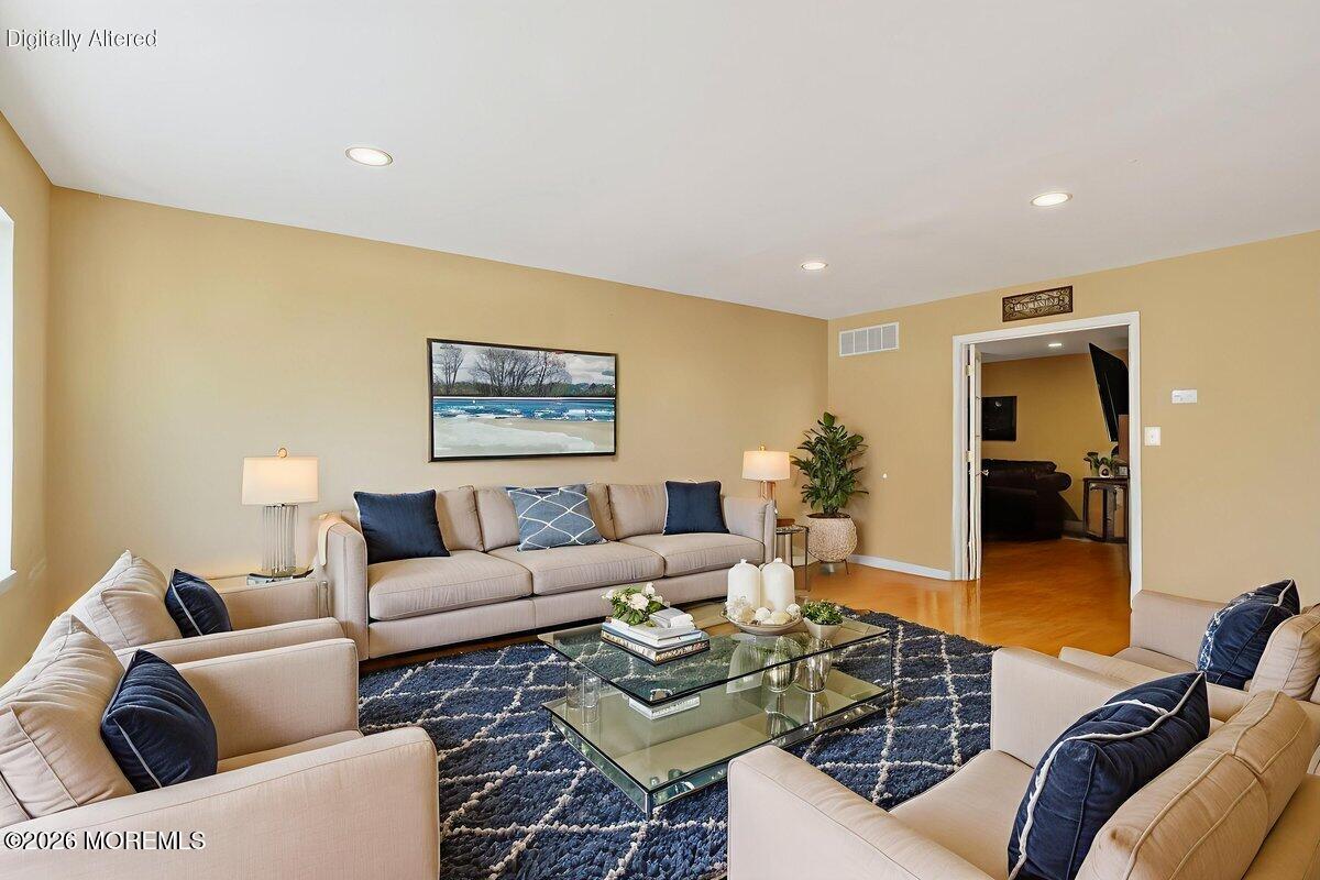 6 Kimberly Court Manalapan NJ 07726