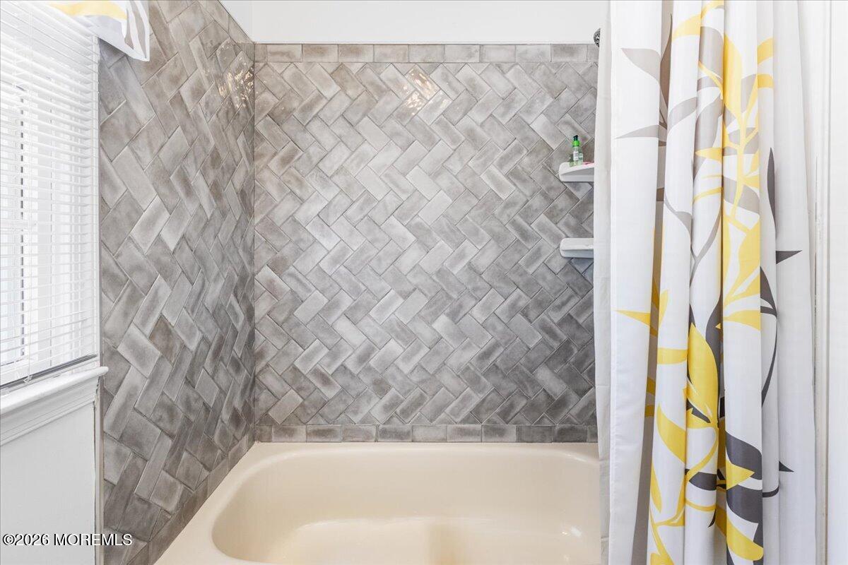 8 Grover Court Jackson NJ 08527