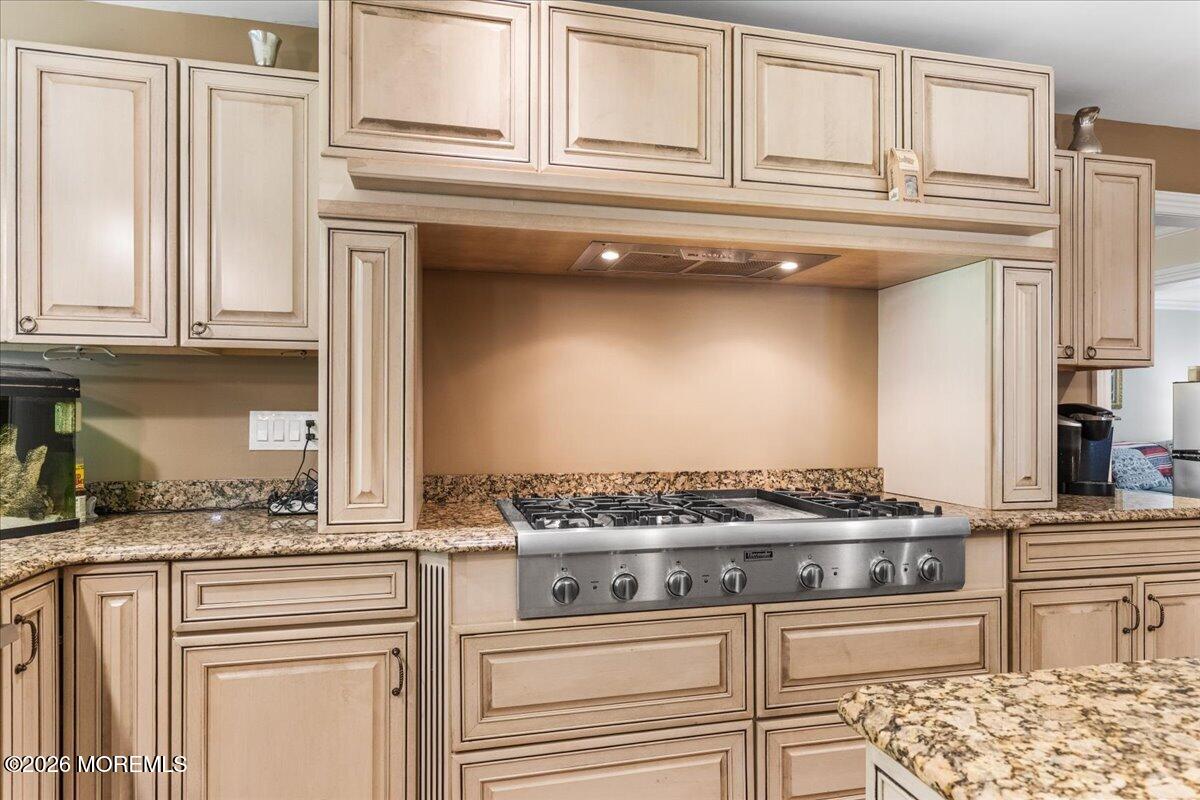 8 Grover Court Jackson NJ 08527