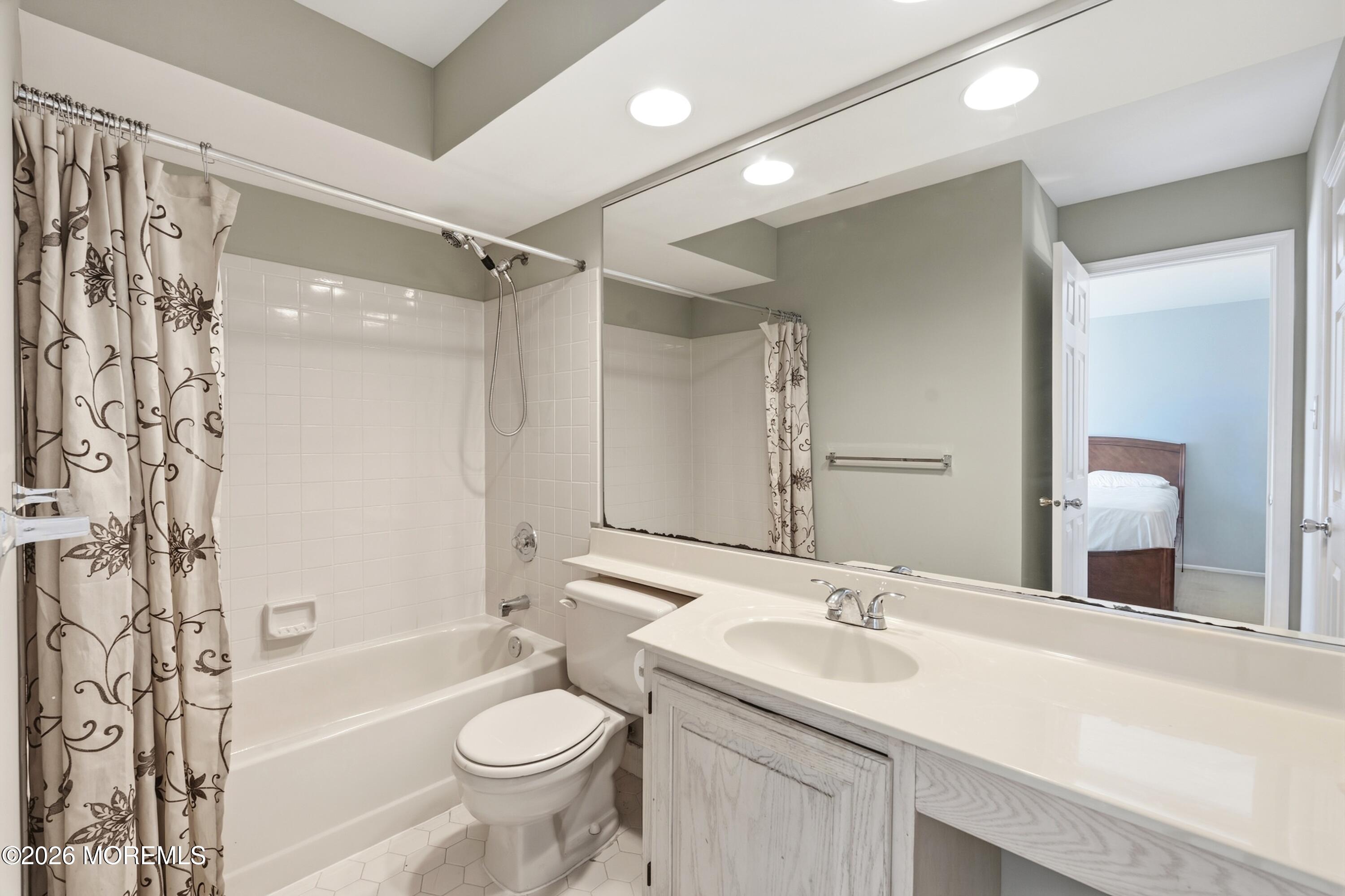 2 Honey Locust Lane Howell NJ 07731