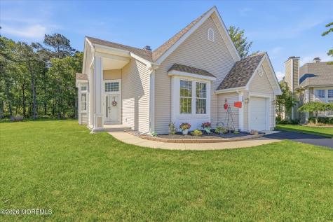 10 Deer Lake Court Barnegat NJ 08005