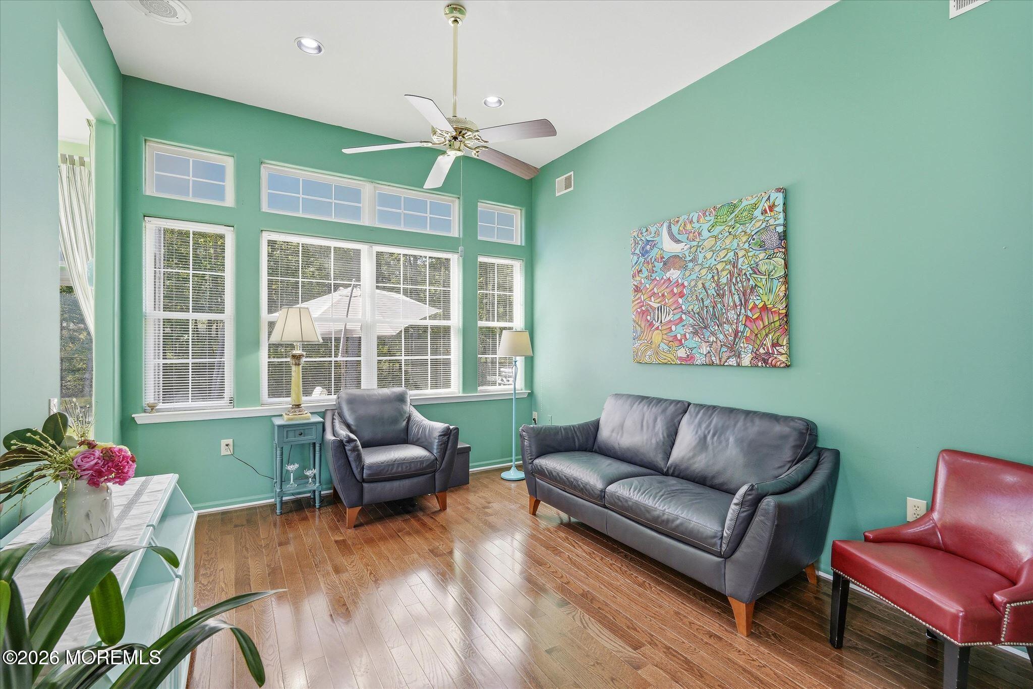 10 Deer Lake Court Barnegat NJ 08005