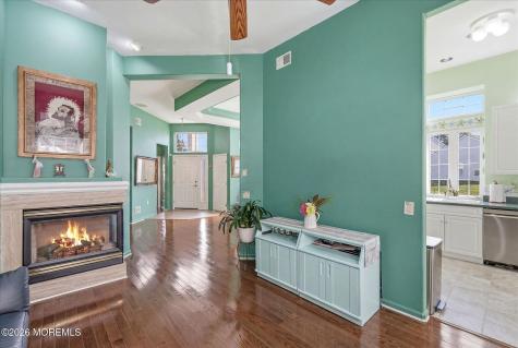 10 Deer Lake Court Barnegat NJ 08005