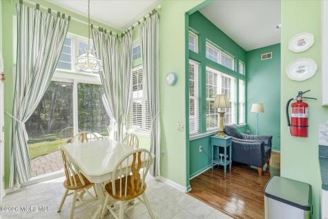 10 Deer Lake Court Barnegat NJ 08005