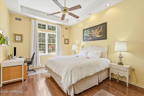 10 Deer Lake Court Barnegat NJ 08005