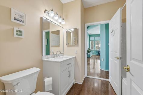 10 Deer Lake Court Barnegat NJ 08005