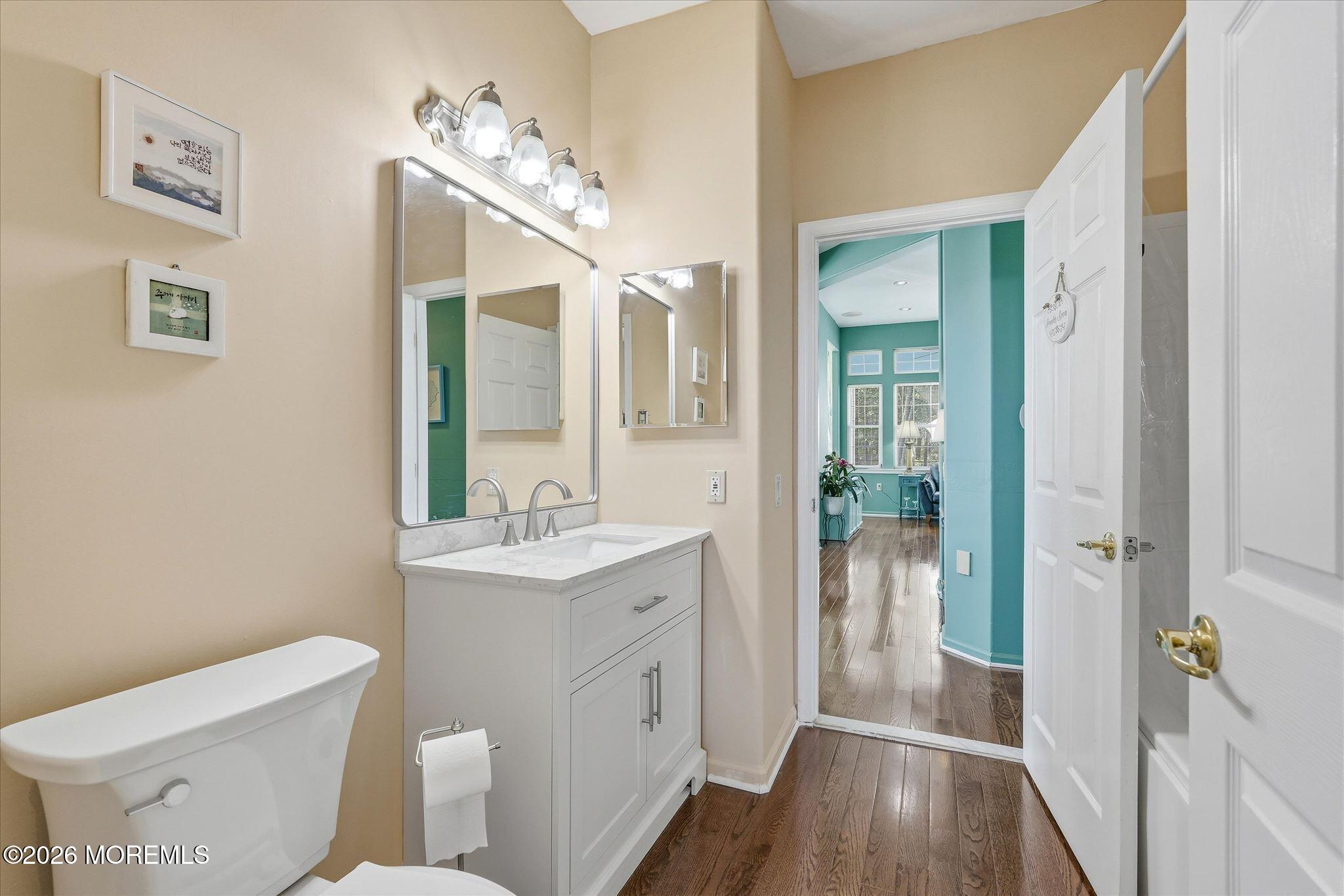 10 Deer Lake Court Barnegat NJ 08005
