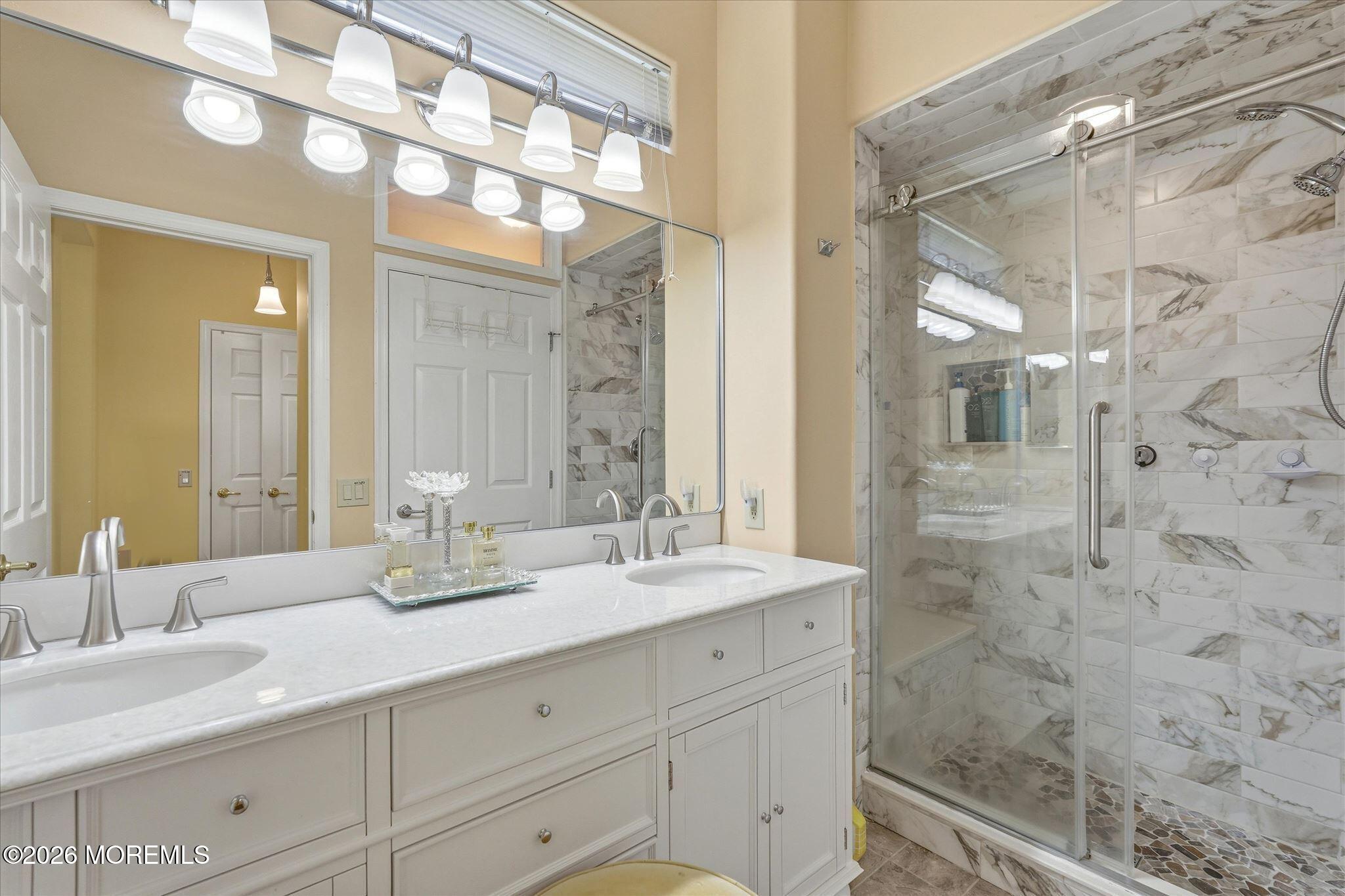 10 Deer Lake Court Barnegat NJ 08005