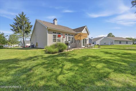 10 Deer Lake Court Barnegat NJ 08005