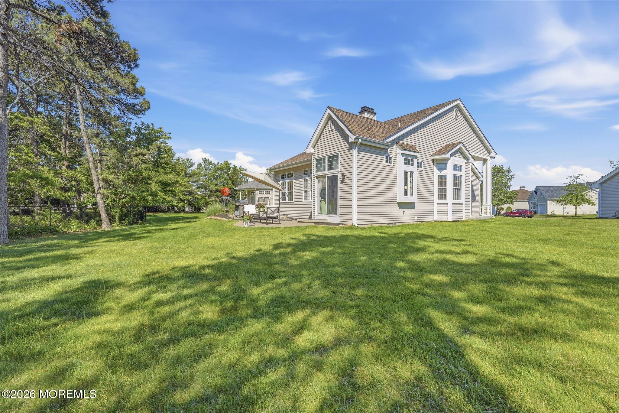 10 Deer Lake Court Barnegat NJ 08005