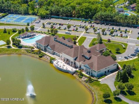 10 Deer Lake Court Barnegat NJ 08005