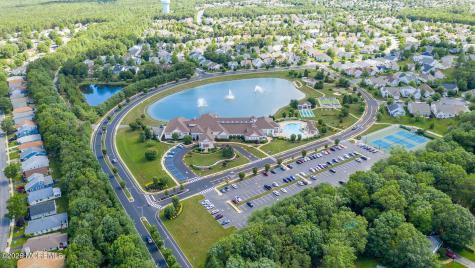 10 Deer Lake Court Barnegat NJ 08005