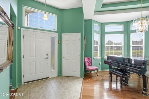 10 Deer Lake Court Barnegat NJ 08005