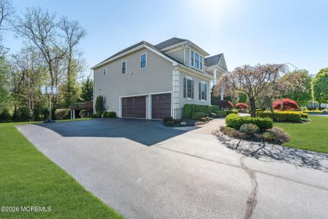 2 Whipple Way Marlboro NJ 07746