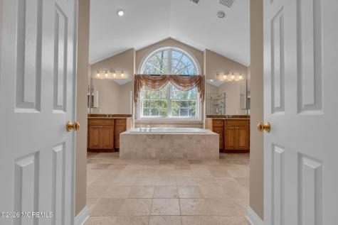 2 Whipple Way Marlboro NJ 07746