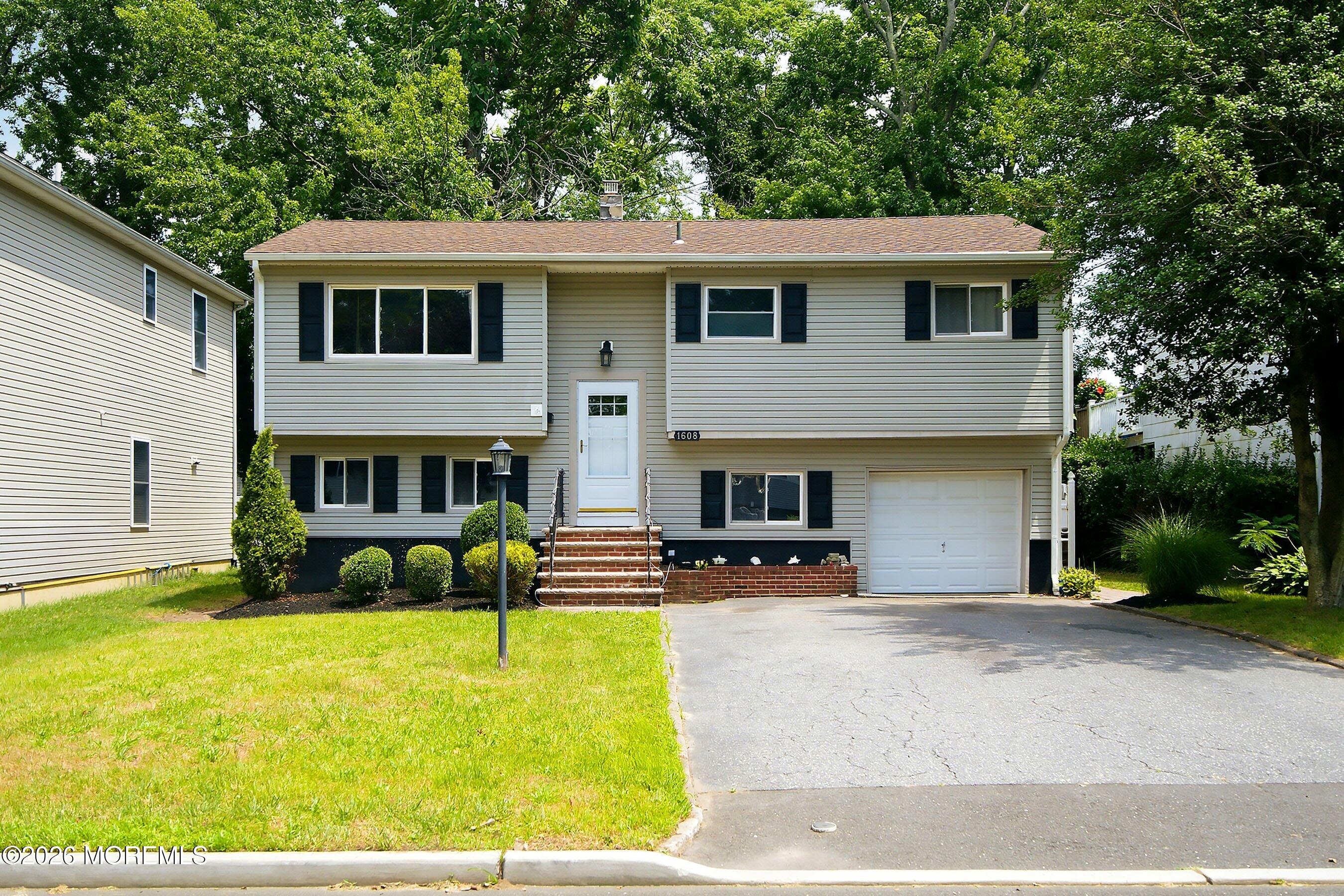 1608 Oakwood Road Belmar NJ 07719