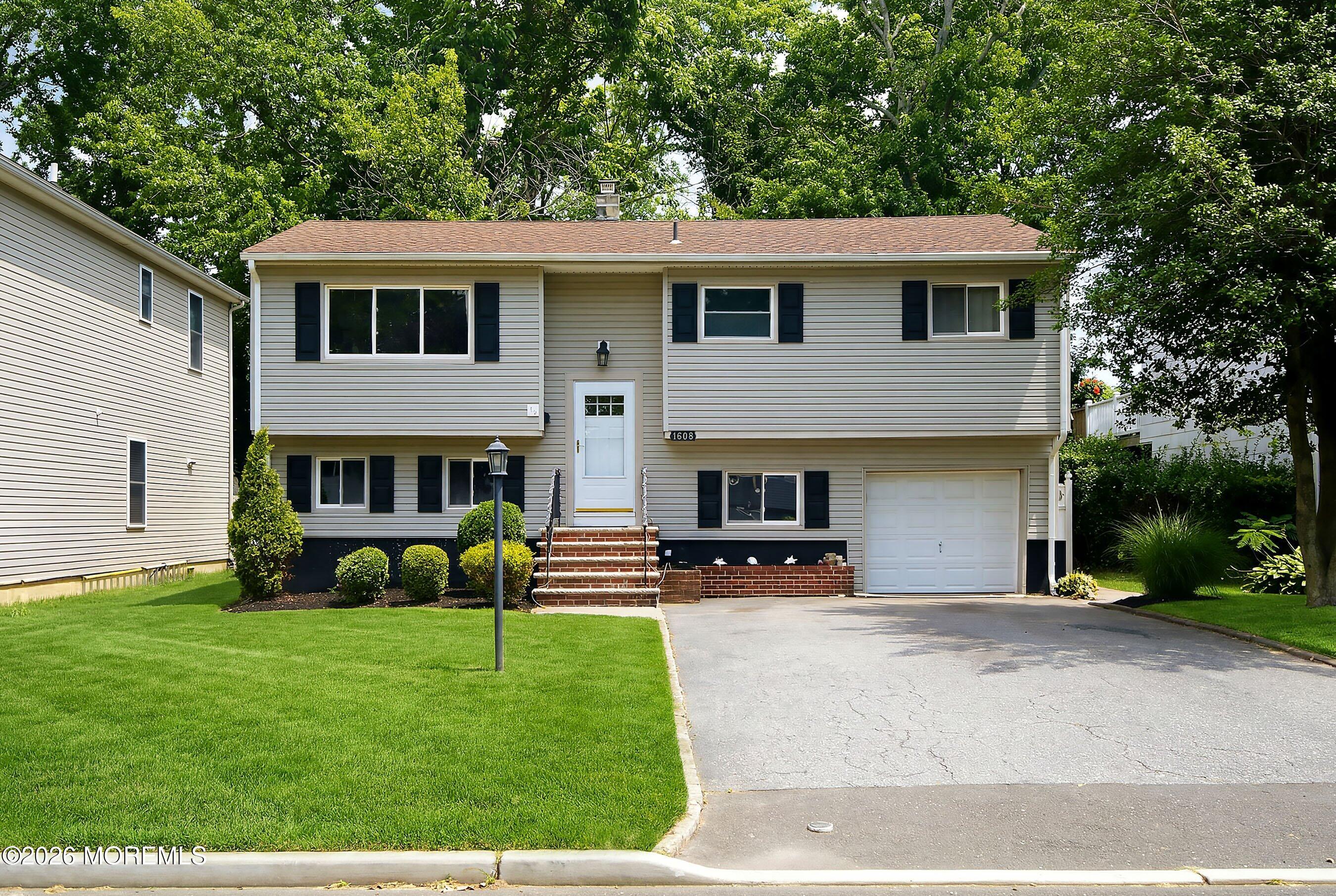 1608 Oakwood Road Belmar NJ 07719