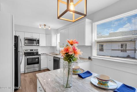 9 Greenwood Lane Whiting NJ 08759