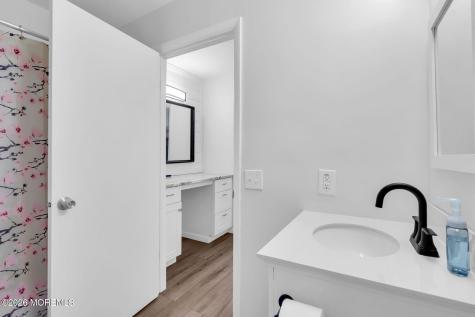 9 Greenwood Lane Whiting NJ 08759