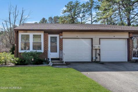 9 Greenwood Lane Whiting NJ 08759