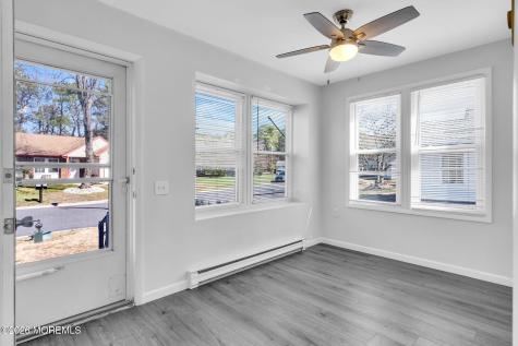 9 Greenwood Lane Whiting NJ 08759