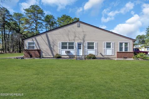 9 Greenwood Lane Whiting NJ 08759