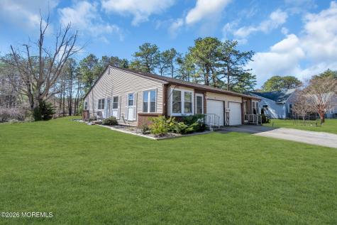 9 Greenwood Lane Whiting NJ 08759