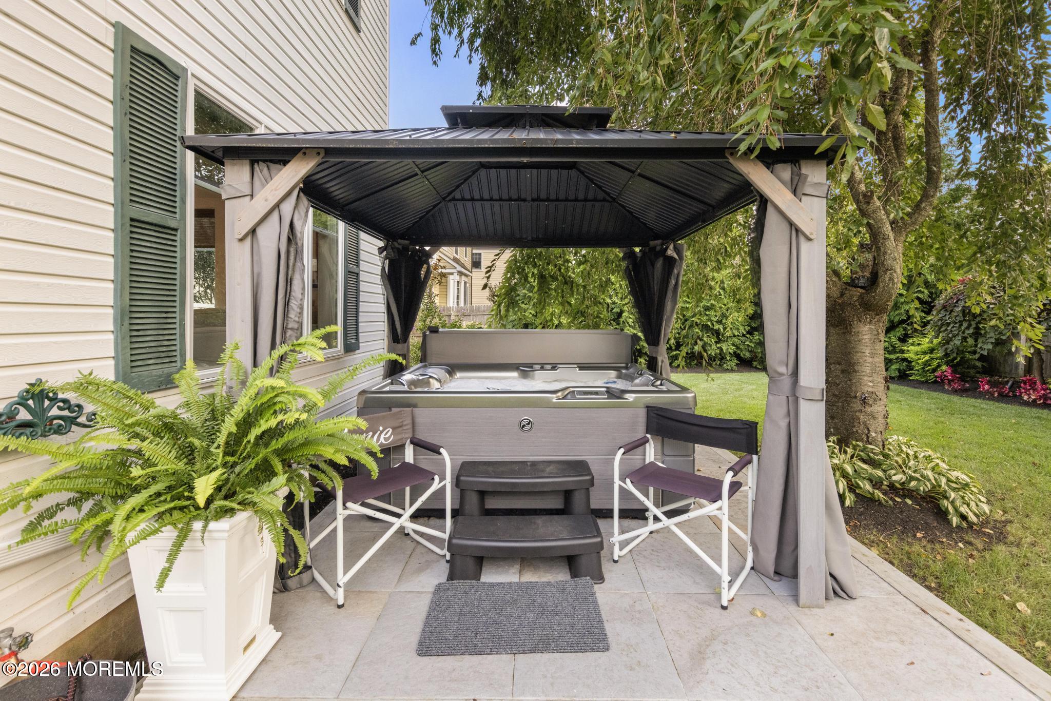 82 Lafayette Street Rumson NJ 07760