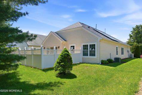 87 Halsted Drive Manchester NJ 08759