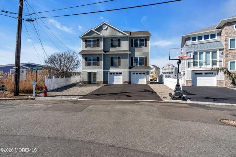 42 Carlyle Drive Bayville NJ 08721