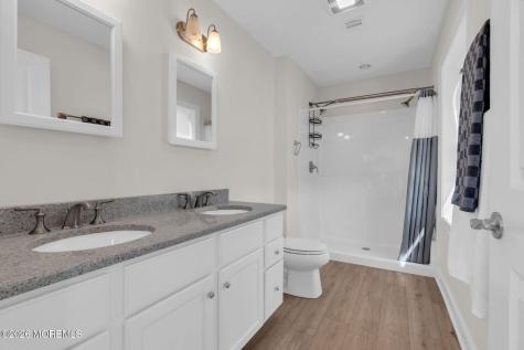 42 Carlyle Drive Bayville NJ 08721