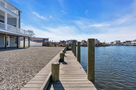 42 Carlyle Drive Bayville NJ 08721