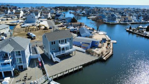 42 Carlyle Drive Bayville NJ 08721
