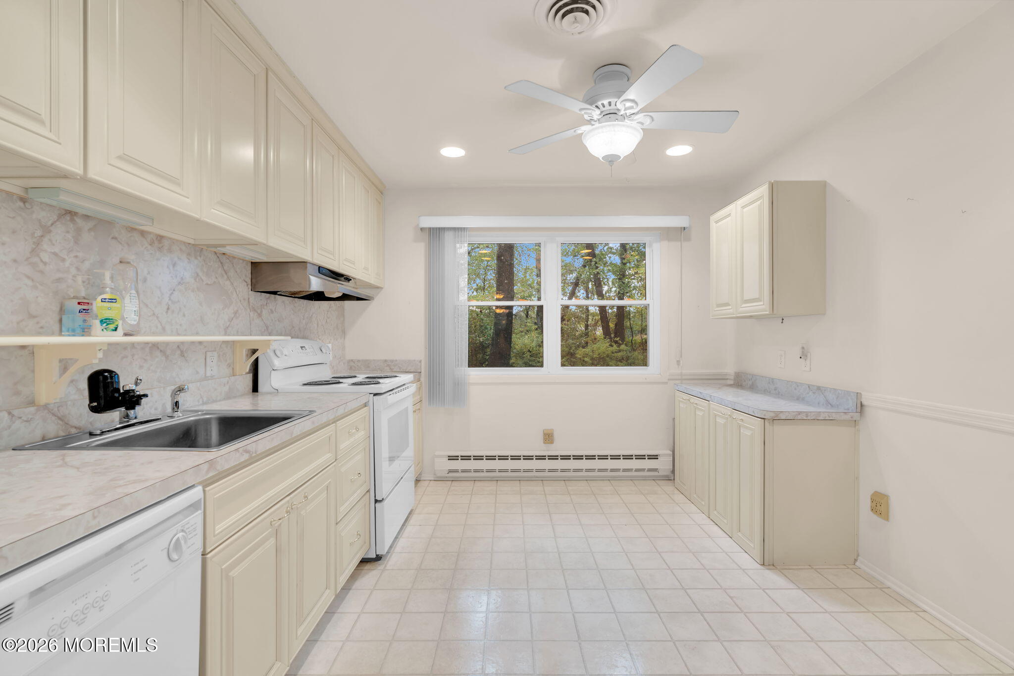 19 Pennsylvania Drive Whiting NJ 08759