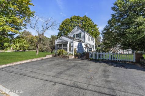 33 Swartzel Drive Middletown NJ 07748