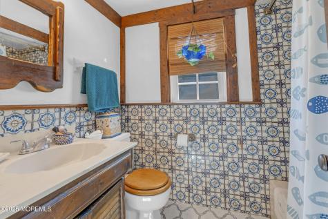 33 Swartzel Drive Middletown NJ 07748