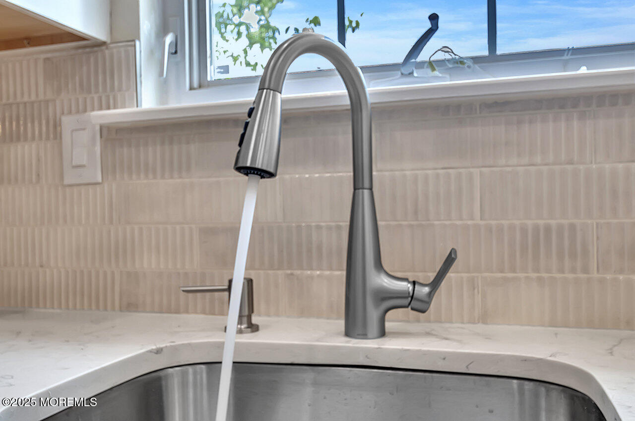 31 Orleans Drive Manchester NJ 08759