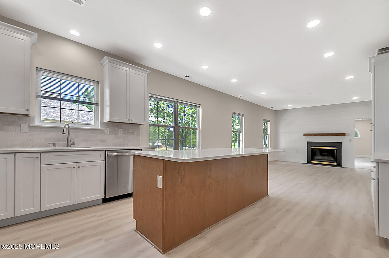 31 Orleans Drive Manchester NJ 08759