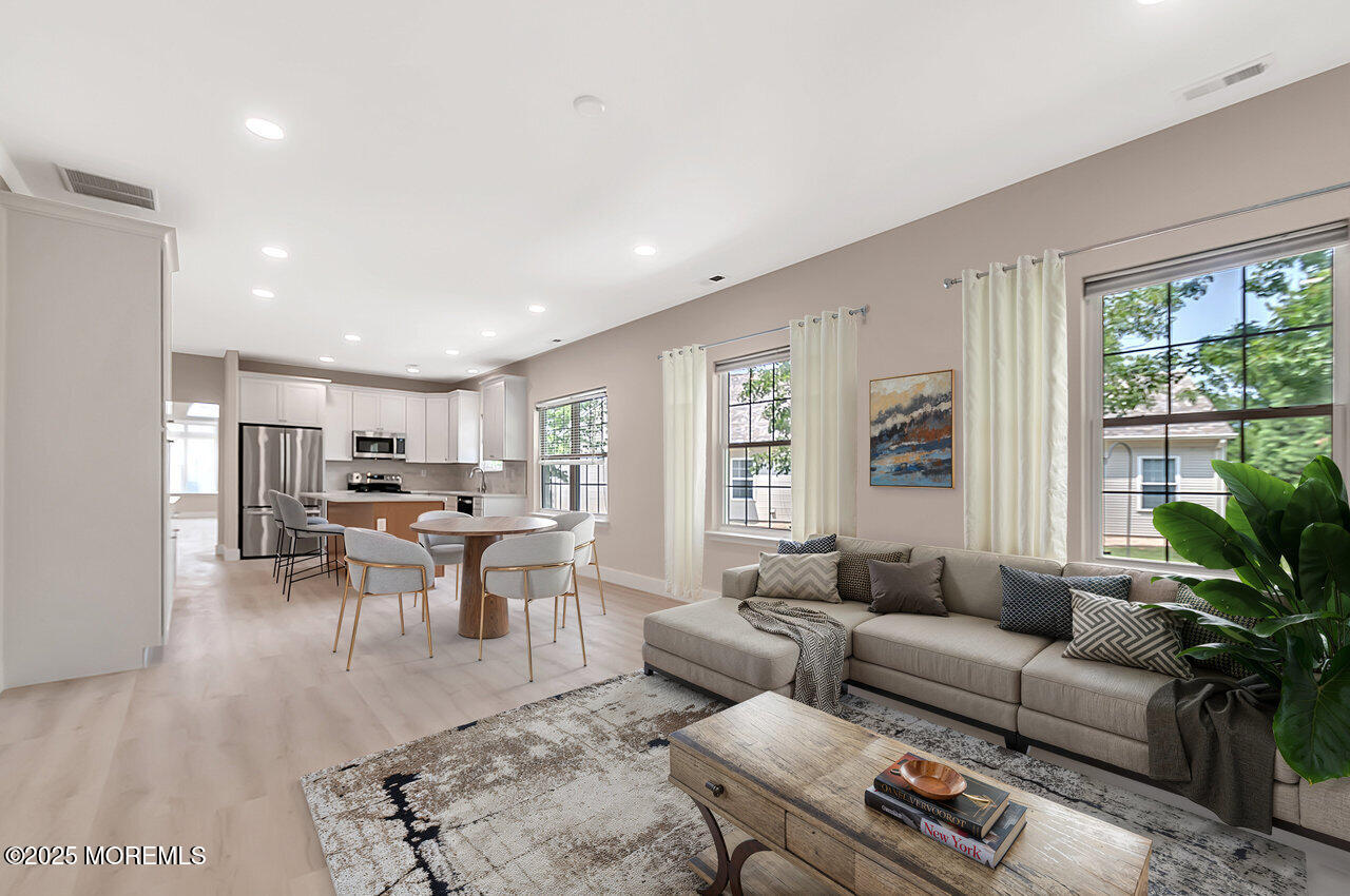 31 Orleans Drive Manchester NJ 08759