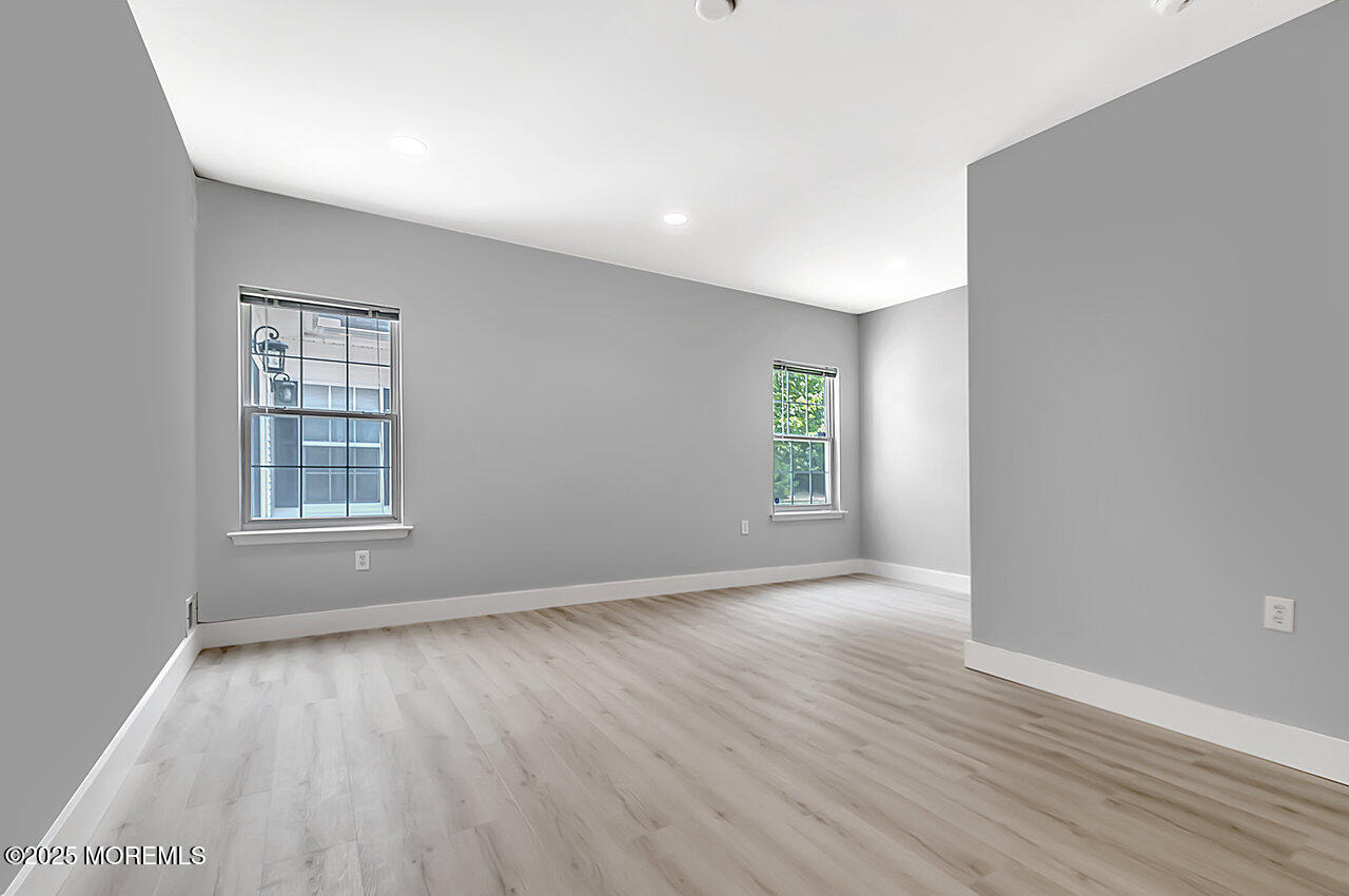 31 Orleans Drive Manchester NJ 08759