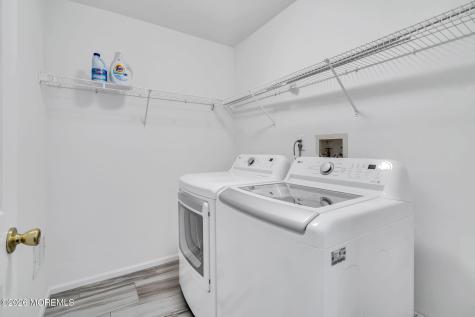 16 Sunningdale Circle Manalapan NJ 07726