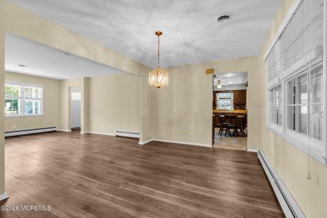 31 Millbrook Court Toms River NJ 08757