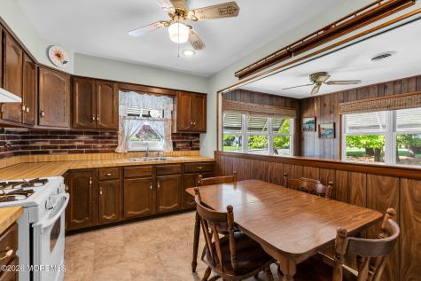 31 Millbrook Court Toms River NJ 08757