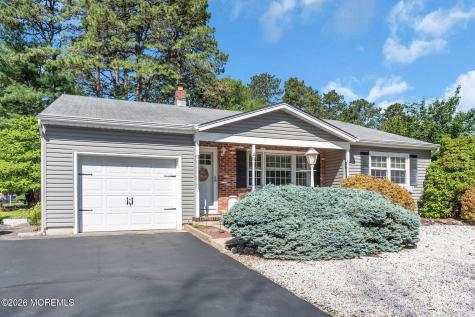 31 Millbrook Court Toms River NJ 08757