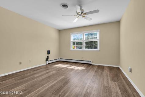 31 Millbrook Court Toms River NJ 08757